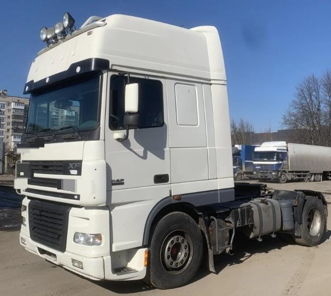 DAF XF 95 - Sattelzugmaschine: das Bild 2 DAF XF 95 - Sattelzugmaschine: das Bild 2