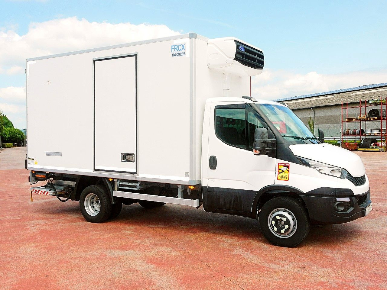 Iveco 70C17 KUHLKOFFER CARRIER XARIOS 500 A/C LUFT LBW - Kühltransporter: das Bild 2 Iveco 70C17 KUHLKOFFER CARRIER XARIOS 500 A/C LUFT LBW - Kühltransporter: das Bild 2