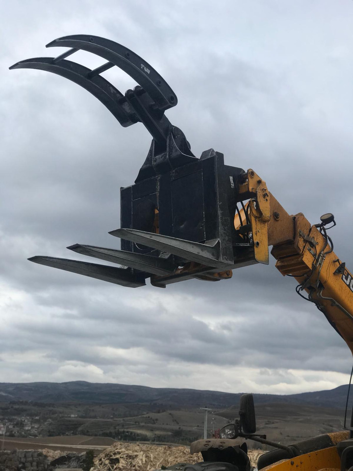 LOADER LOG GRAPPLE - TIMBER GRAPPLE - Greifer für Lader: das Bild 3 LOADER LOG GRAPPLE - TIMBER GRAPPLE - Greifer für Lader: das Bild 3