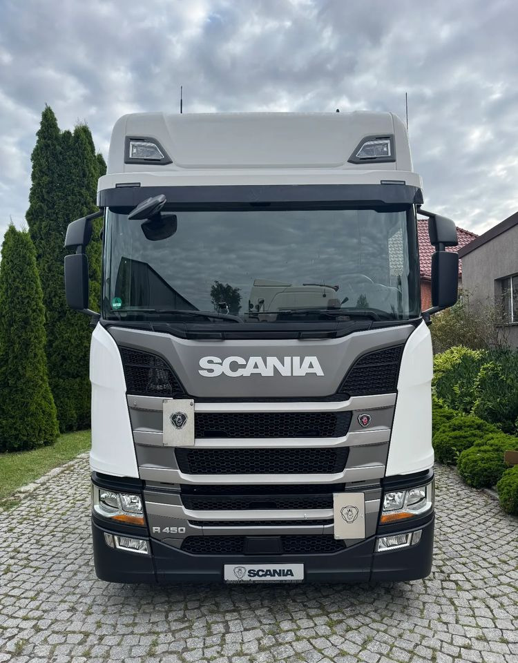 Scania R450 - Sattelzugmaschine: das Bild 2 Scania R450 - Sattelzugmaschine: das Bild 2