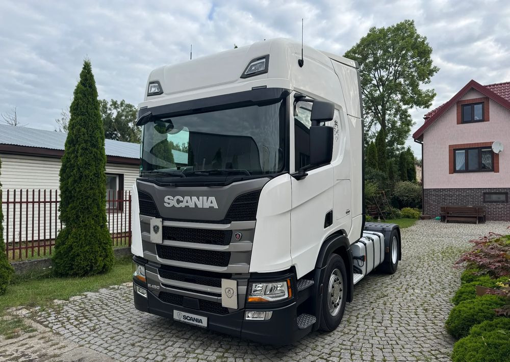 Scania R450 - Sattelzugmaschine: das Bild 1 Scania R450 - Sattelzugmaschine: das Bild 1