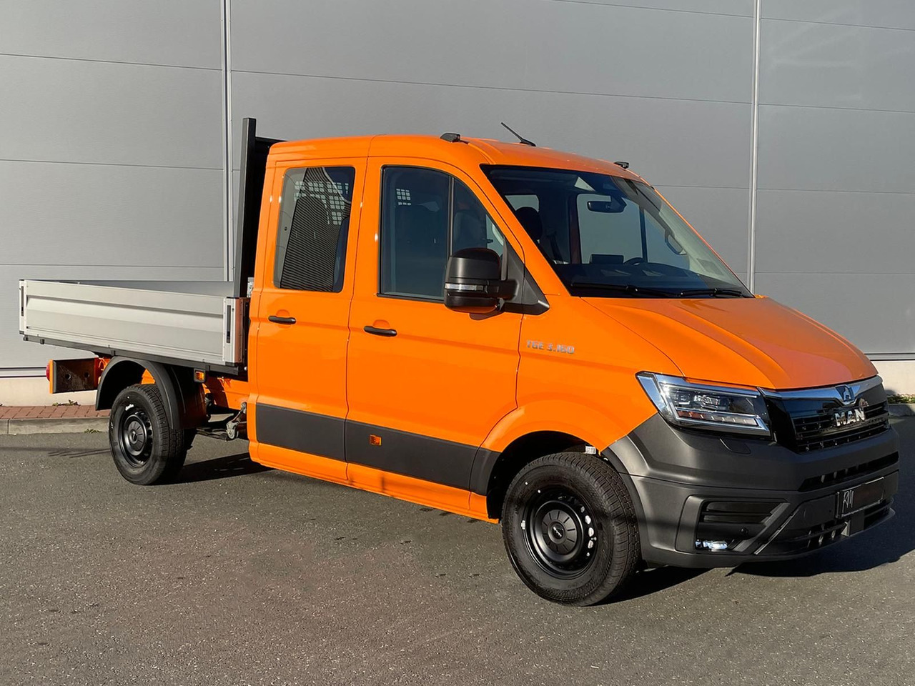 MAN TGE 3.160 Pritsche DOKA MR HECK AHK 3.5t ACC NAV - Pritsche Transporter, Transporter mit Doppelkabine: das Bild 2 MAN TGE 3.160 Pritsche DOKA MR HECK AHK 3.5t ACC NAV - Pritsche Transporter, Transporter mit Doppelkabine: das Bild 2