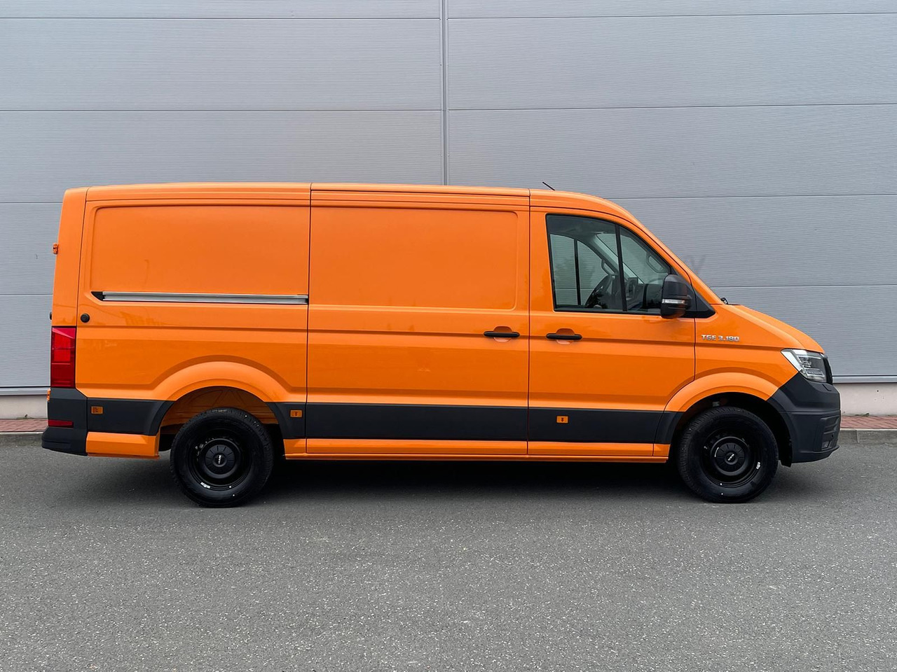 MAN TGE 3.180 Kasten L3H2 ACC LED STANDHZ NAVI - Kastenwagen: das Bild 5 MAN TGE 3.180 Kasten L3H2 ACC LED STANDHZ NAVI - Kastenwagen: das Bild 5