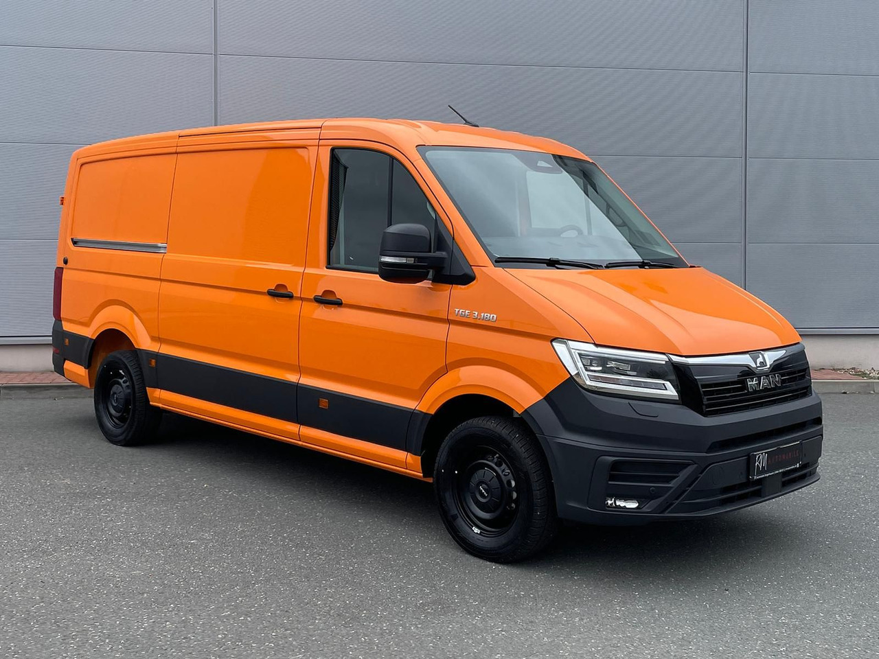 MAN TGE 3.180 Kasten L3H2 ACC LED STANDHZ NAVI - PKW: das Bild 2 MAN TGE 3.180 Kasten L3H2 ACC LED STANDHZ NAVI - PKW: das Bild 2