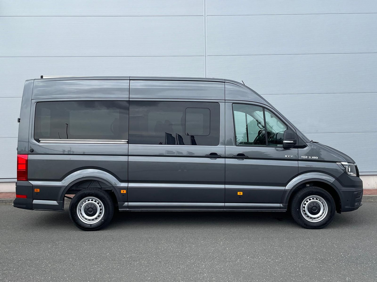 MAN TGE 3.180 Kombi L3H2 4x4 TEMPOMAT KAMERA 8-SITZE - PKW: das Bild 5 MAN TGE 3.180 Kombi L3H2 4x4 TEMPOMAT KAMERA 8-SITZE - PKW: das Bild 5