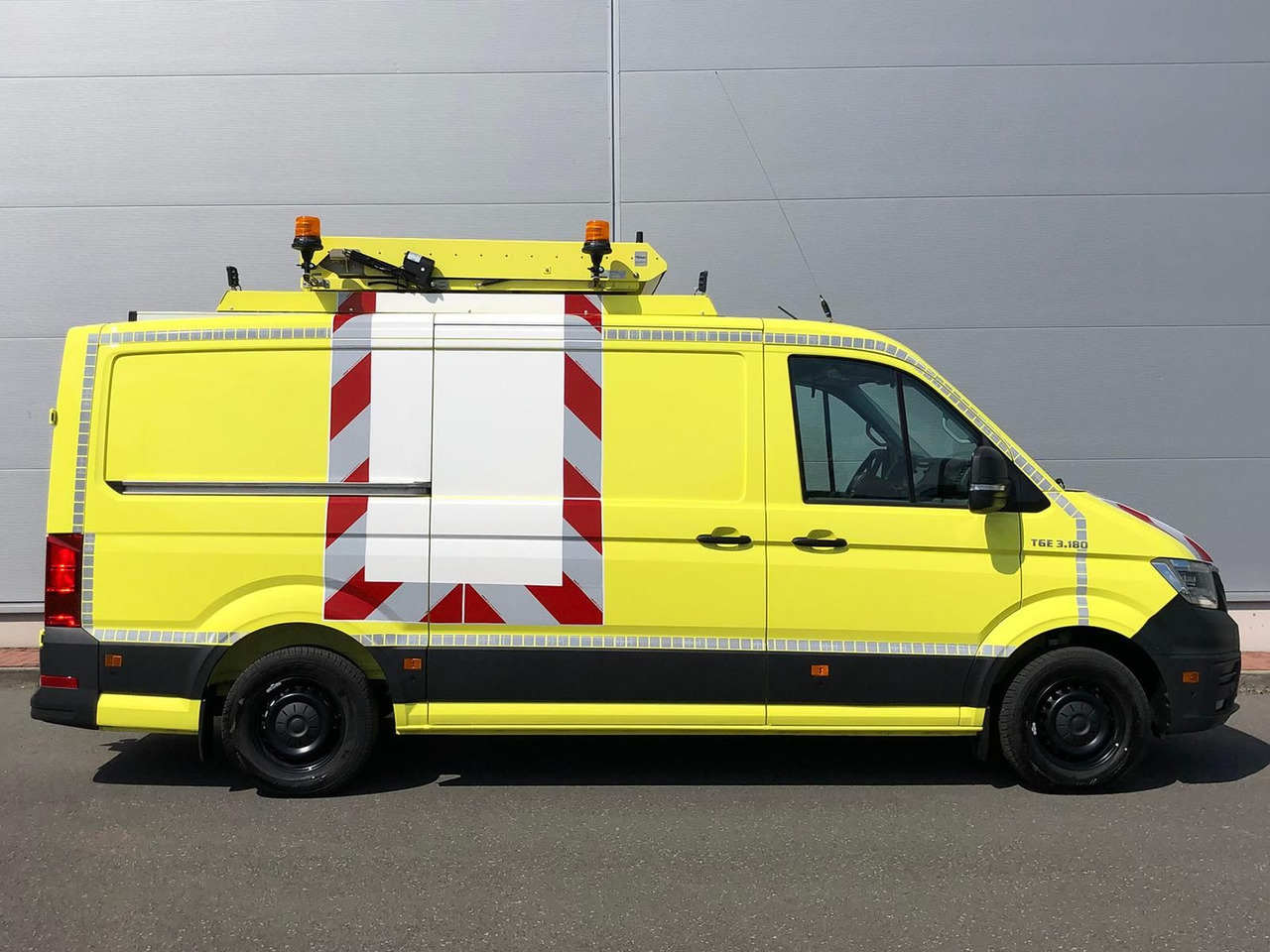 MAN TGE 3.180 L3H2 BF 4 BEGLEITFAHRZEUG ACC LED NAVI - Kastenwagen: das Bild 5 MAN TGE 3.180 L3H2 BF 4 BEGLEITFAHRZEUG ACC LED NAVI - Kastenwagen: das Bild 5