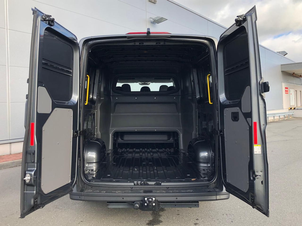 Kastenwagen, Transporter mit Doppelkabine MAN TGE 3.180 L3H2 MIXTO AUTOM ACC LED AHK DAB: das Bild 12