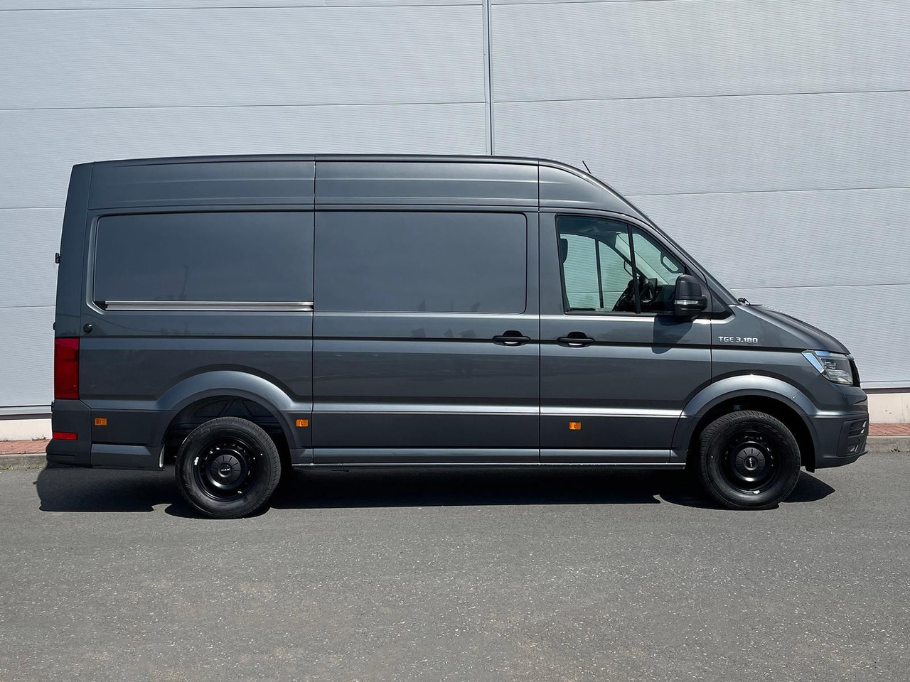 MAN TGE 3.180 L3H3 Kasten STANDHZ ACC NAVI KAMERA - Kastenwagen: das Bild 5 MAN TGE 3.180 L3H3 Kasten STANDHZ ACC NAVI KAMERA - Kastenwagen: das Bild 5