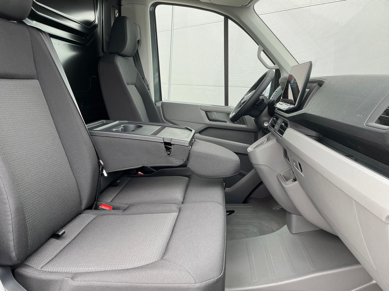 Kastenwagen MAN TGE 3.180 L4H3 Kasten AHK STANDHZ ACC LED SITZHZ: das Bild 28