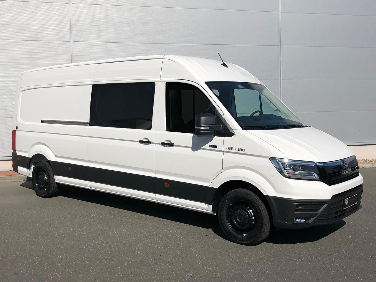 MAN TGE 3.180 L4H3 MIXTO 4x4 Autom LED ACC AHK - Kastenwagen, Transporter mit Doppelkabine: das Bild 2 MAN TGE 3.180 L4H3 MIXTO 4x4 Autom LED ACC AHK - Kastenwagen, Transporter mit Doppelkabine: das Bild 2