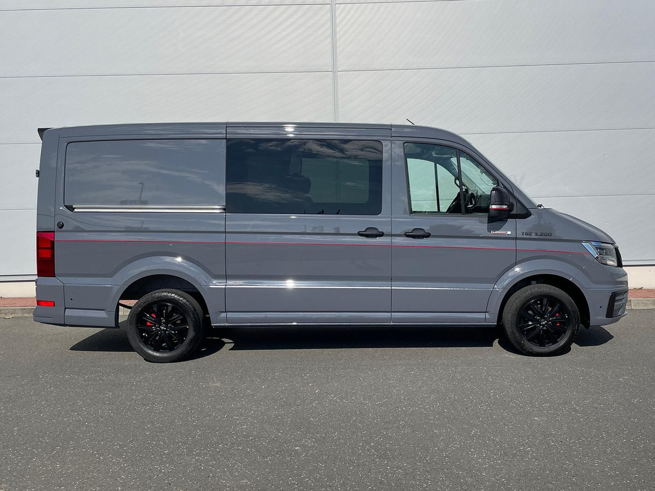 MAN TGE 3.200 L3H2 MIXTO 4x4 Individual S ACC STANDH - Kastenwagen, Transporter mit Doppelkabine: das Bild 5 MAN TGE 3.200 L3H2 MIXTO 4x4 Individual S ACC STANDH - Kastenwagen, Transporter mit Doppelkabine: das Bild 5
