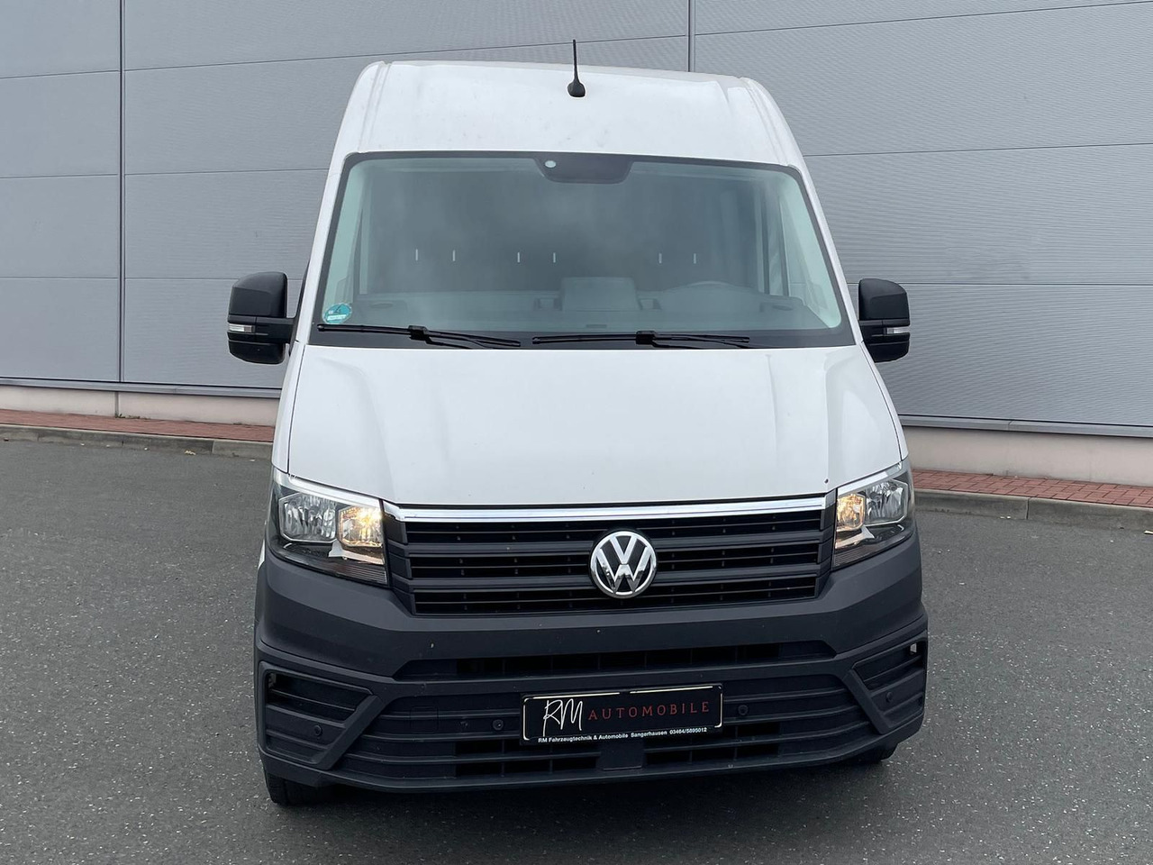 Volkswagen Crafter Kasten 35 L4H3 AHK KLIMA DAB PDC KAMERA - Kastenwagen: das Bild 3 Volkswagen Crafter Kasten 35 L4H3 AHK KLIMA DAB PDC KAMERA - Kastenwagen: das Bild 3