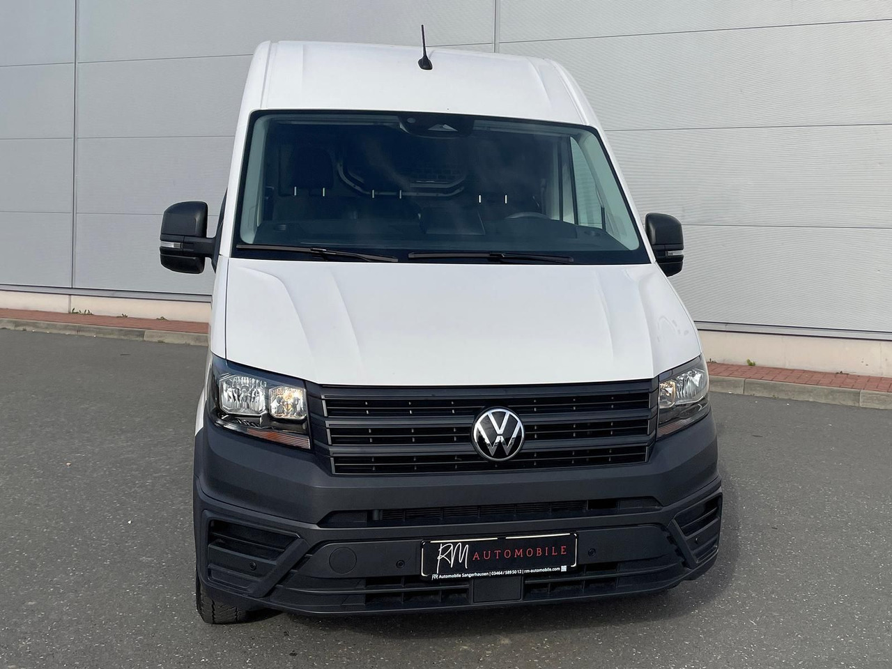 Volkswagen Crafter Kasten 35 L4H3 MFL DAB KLIMA KAMERA - Personentransporter: das Bild 3 Volkswagen Crafter Kasten 35 L4H3 MFL DAB KLIMA KAMERA - Personentransporter: das Bild 3