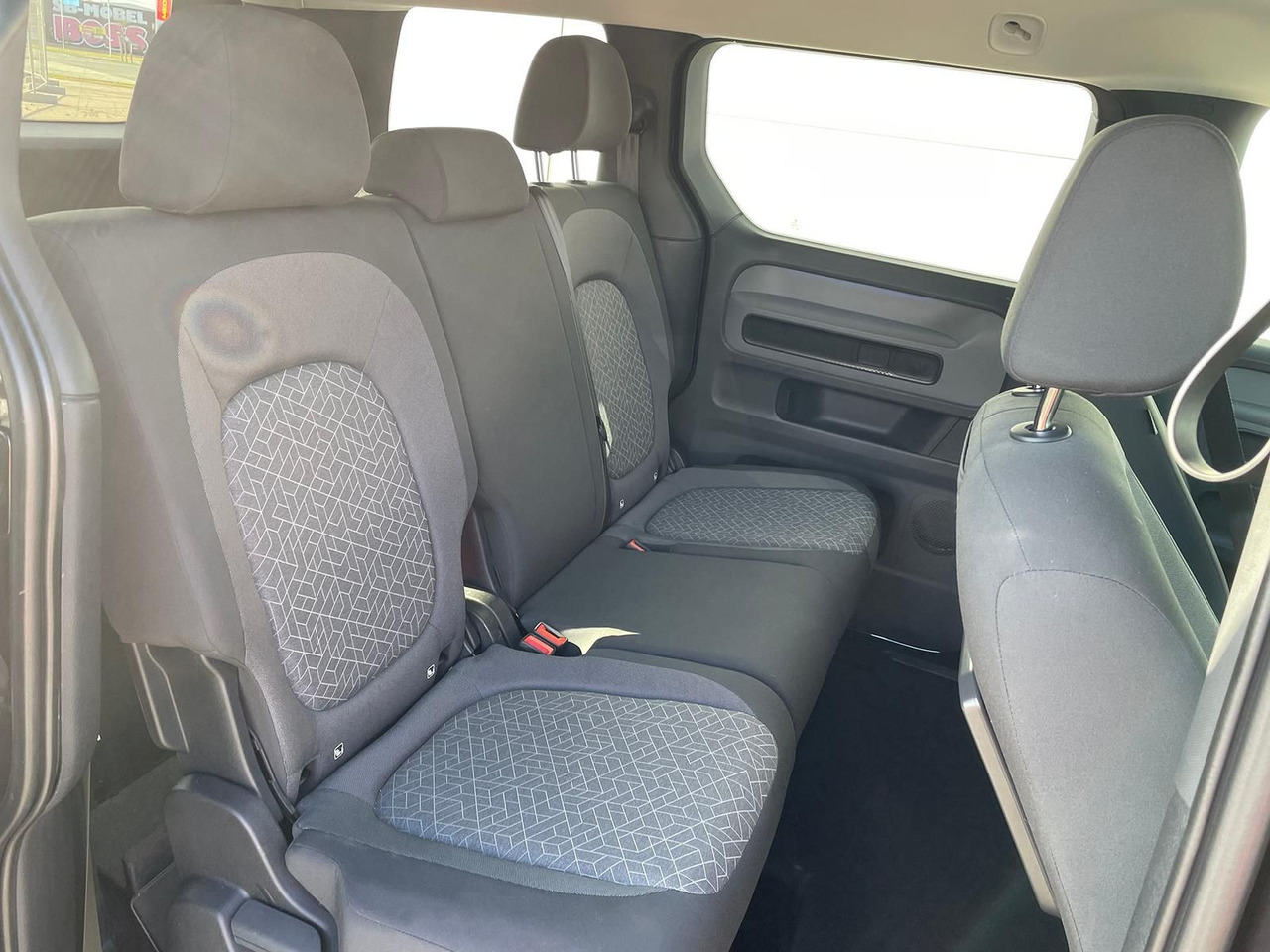 Personentransporter, Elektro-Transporter Volkswagen ID.Buzz KW Fahrwerk LM Felgen KLIMA PDC ACC DAB: das Bild 12