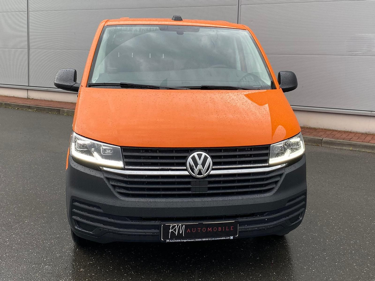 Volkswagen T6.1 Transporter Kasten lang LED PDC KLIMA SITZH - Kastenwagen: das Bild 3 Volkswagen T6.1 Transporter Kasten lang LED PDC KLIMA SITZH - Kastenwagen: das Bild 3
