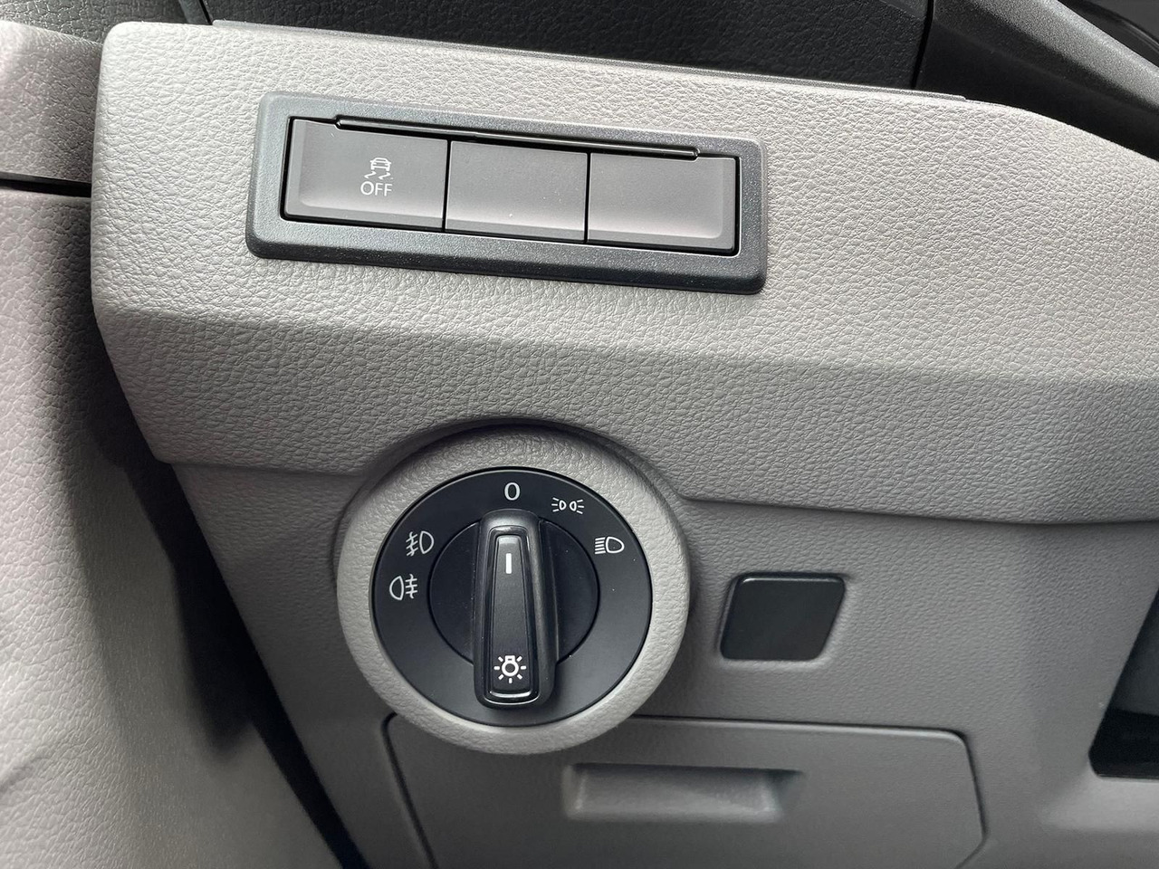 Personentransporter Volkswagen T6.1 Transporter Mixto lang 4M MFL LED TEMPOMAT: das Bild 30