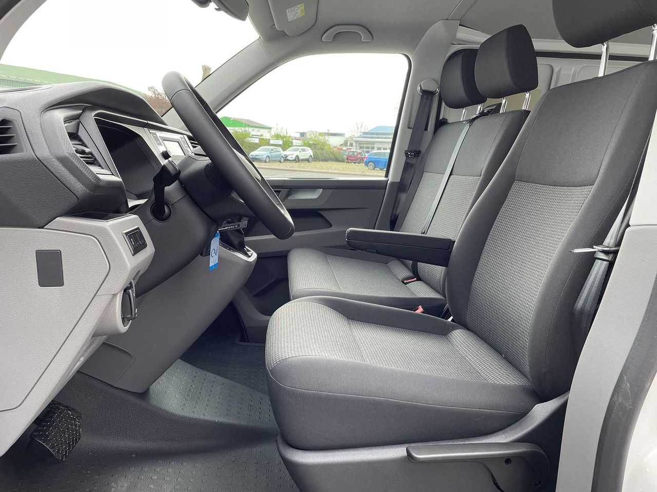 Personentransporter Volkswagen T6.1 Transporter Mixto lang 4M MFL LED TEMPOMAT: das Bild 20