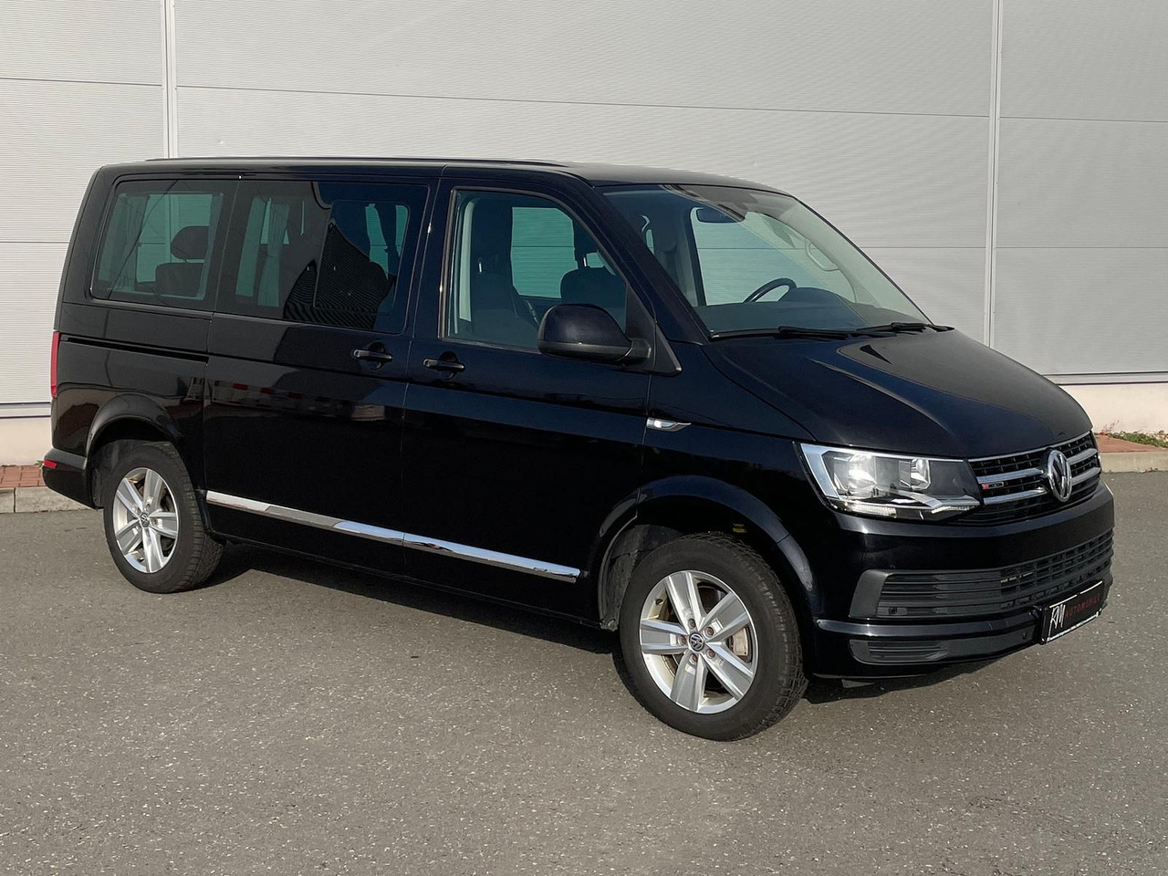 Volkswagen T6 Multivan Comfortline 4M AHK STANDHZ SITZH DAB - Kleinbus, Personentransporter: das Bild 2 Volkswagen T6 Multivan Comfortline 4M AHK STANDHZ SITZH DAB - Kleinbus, Personentransporter: das Bild 2