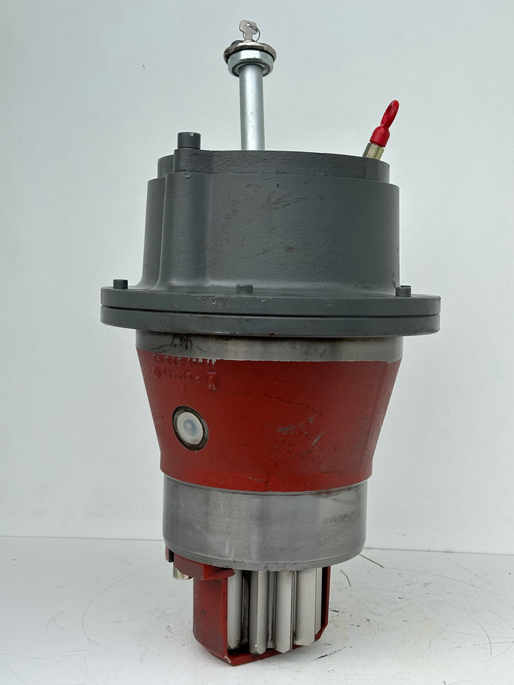 LIEBHERR Liebherr – Bauer Original Schwenkantrieb Typ:SAT275/251 mit ID-Nr.933017801. MG15, MBG12, MG20, MFG10, BG12H. #933017801.0121# - Schwenkmotor für Bohrgerät: das Bild 1 LIEBHERR Liebherr – Bauer Original Schwenkantrieb Typ:SAT275/251 mit ID-Nr.933017801. MG15, MBG12, MG20, MFG10, BG12H. #933017801.0121# - Schwenkmotor für Bohrgerät: das Bild 1