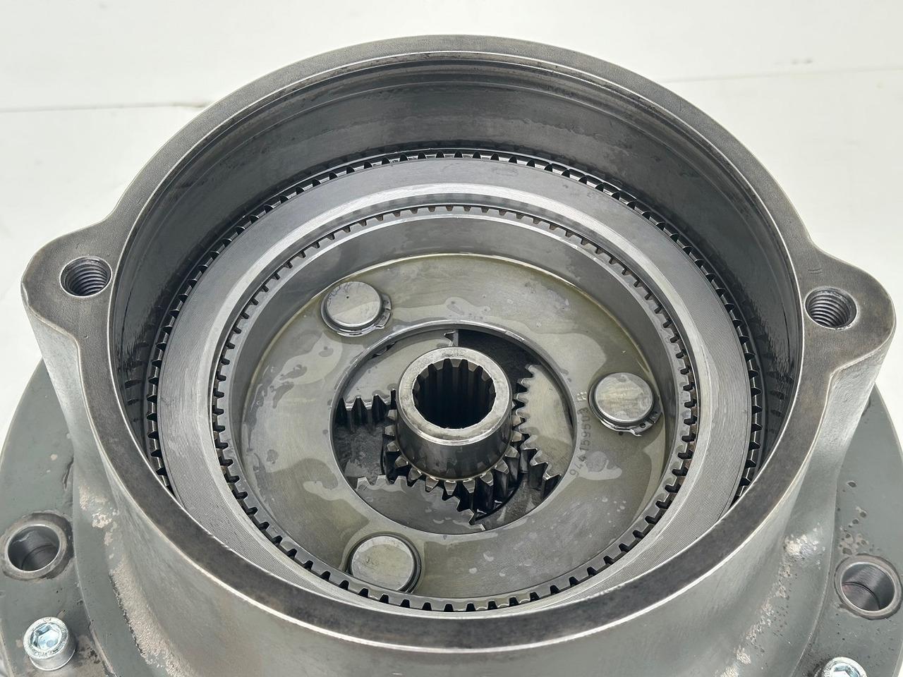 LIEBHERR Original Schwenkantrieb Typ: AT-SAT225/273,SAT225/229. ID-Nr.90003633A-ID-Nr.932151201-ID-Nr.932871301-ID-Nr.90003632-ID-Nr.970463801. A314,A316,A900,A904,R313,R317,R900,R904. #B13.20.90430# - Schwenkmotor für Bagger: das Bild 4 LIEBHERR Original Schwenkantrieb Typ: AT-SAT225/273,SAT225/229. ID-Nr.90003633A-ID-Nr.932151201-ID-Nr.932871301-ID-Nr.90003632-ID-Nr.970463801. A314,A316,A900,A904,R313,R317,R900,R904. #B13.20.90430# - Schwenkmotor für Bagger: das Bild 4