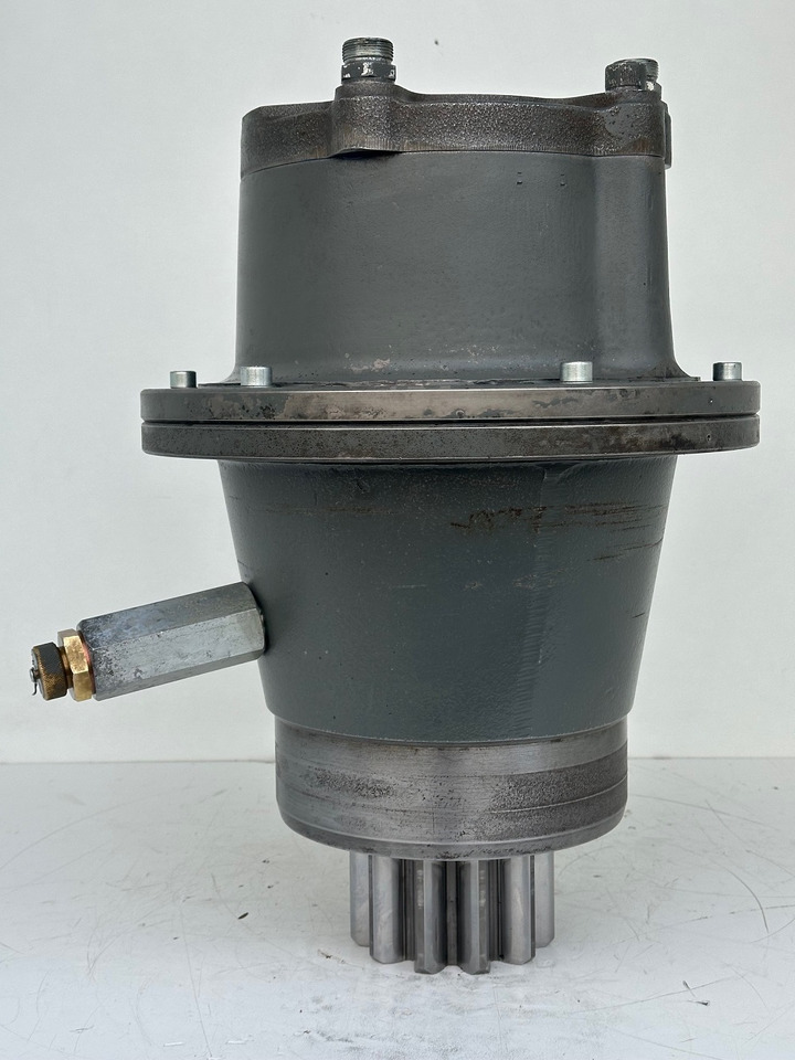 LIEBHERR Original Schwenkantrieb Typ: AT-SAT225/273,SAT225/229. ID-Nr.90003633A-ID-Nr.932151201-ID-Nr.932871301-ID-Nr.90003632-ID-Nr.970463801. A314,A316,A900,A904,R313,R317,R900,R904. #B13.20.90430# - Schwenkmotor für Bagger: das Bild 1 LIEBHERR Original Schwenkantrieb Typ: AT-SAT225/273,SAT225/229. ID-Nr.90003633A-ID-Nr.932151201-ID-Nr.932871301-ID-Nr.90003632-ID-Nr.970463801. A314,A316,A900,A904,R313,R317,R900,R904. #B13.20.90430# - Schwenkmotor für Bagger: das Bild 1