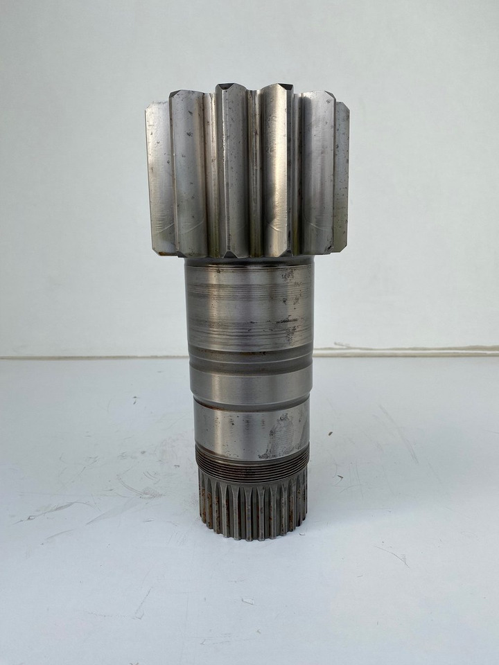 Liebherr Abtriebswelle ID-Nr.90026581 - ID-Nr.90204999. SAT275/261 - SAT275/266 - SAT275/289 - SAT275/292. A924, LH30, LH35, P924 COMP, R906, R916, R922, R924, R924 COMP, R926, R926 COMP , R930 T. - Antriebswelle für Kettenbagger: das Bild 4 Liebherr Abtriebswelle ID-Nr.90026581 - ID-Nr.90204999. SAT275/261 - SAT275/266 - SAT275/289 - SAT275/292. A924, LH30, LH35, P924 COMP, R906, R916, R922, R924, R924 COMP, R926, R926 COMP , R930 T. - Antriebswelle für Kettenbagger: das Bild 4