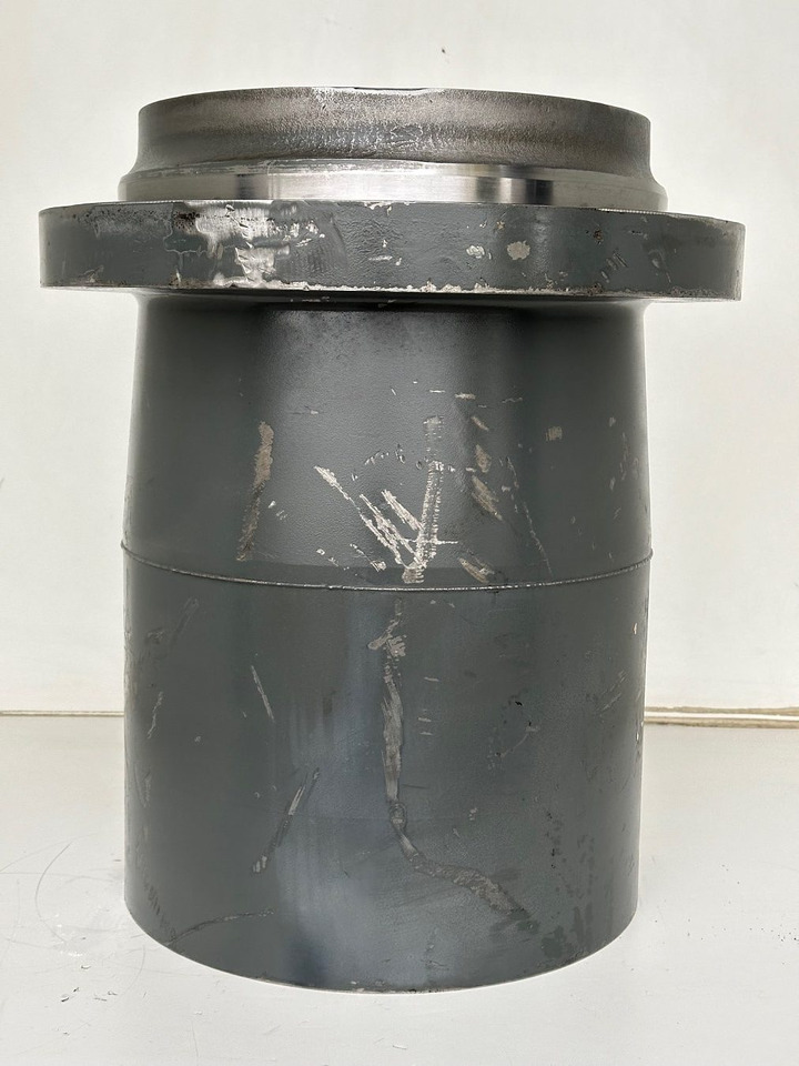 Liebherr Abtriebswellengehäuse inkl. Innenrad ID-Nr.90006015 - ID-Nr.90005980 mit Kegelrollenlager ID-Nr.746231701. SAT325/274. R946, R950, RZG390 SME. #90006015.04.11# - Schwenkmotor für Kettenbagger: das Bild 4 Liebherr Abtriebswellengehäuse inkl. Innenrad ID-Nr.90006015 - ID-Nr.90005980 mit Kegelrollenlager ID-Nr.746231701. SAT325/274. R946, R950, RZG390 SME. #90006015.04.11# - Schwenkmotor für Kettenbagger: das Bild 4