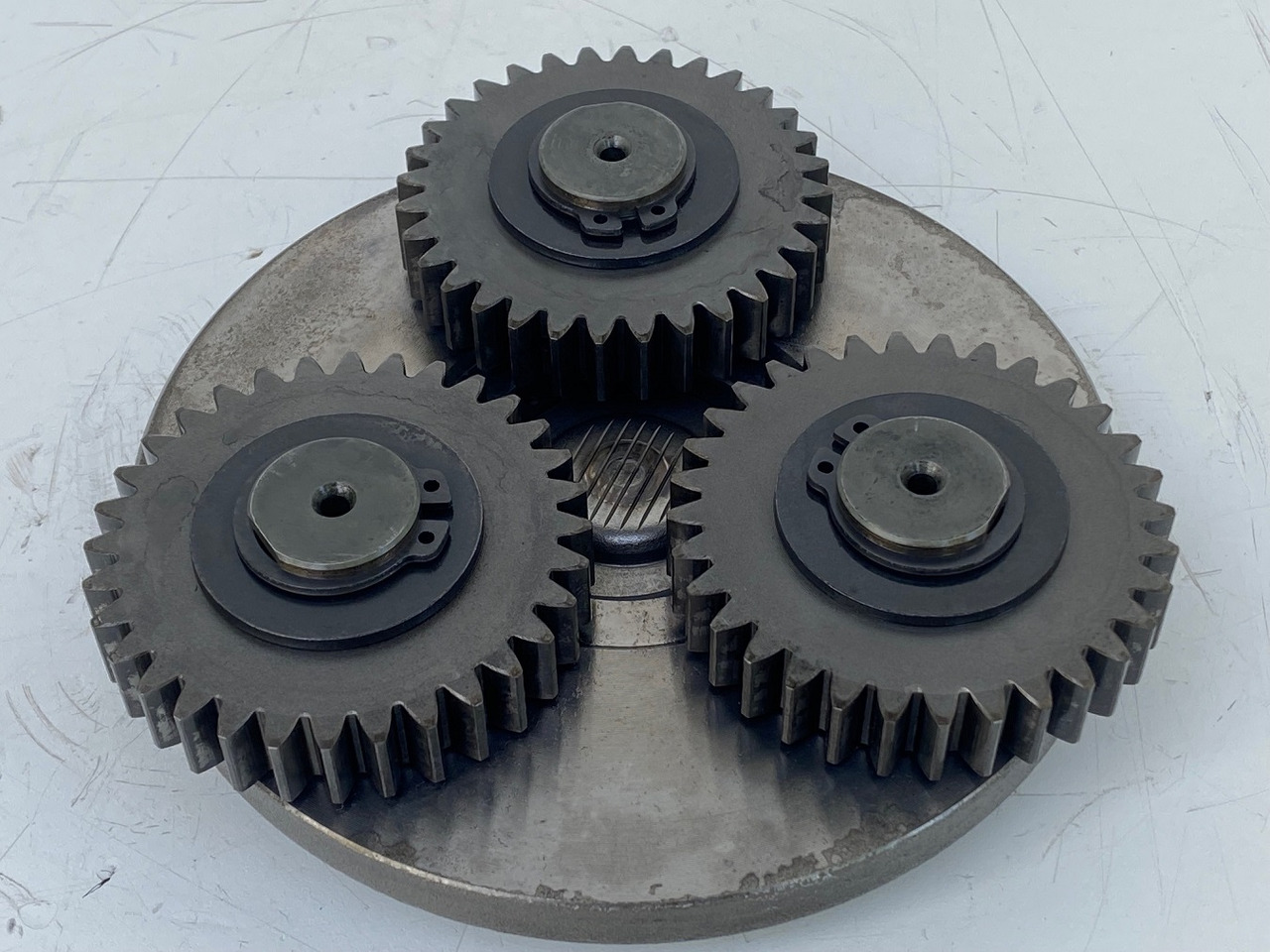Liebherr Bonfiglioli Reduktionstufe ID-Nr.5007334. A308, A310, A312, A900 ZW, R308, R310, R312. #RE27.05# - Schwenkmotor für Mobilbagger: das Bild 1 Liebherr Bonfiglioli Reduktionstufe ID-Nr.5007334. A308, A310, A312, A900 ZW, R308, R310, R312. #RE27.05# - Schwenkmotor für Mobilbagger: das Bild 1