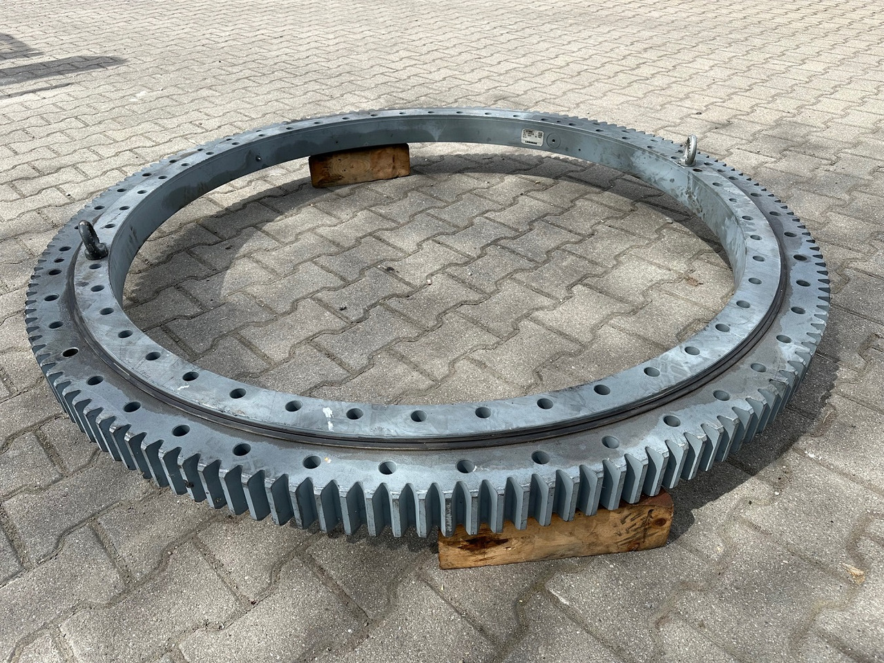 Liebherr Drehkranz - Kugeldrehverbindung Typ:KUD75 VA 007. ID-Nr.982860001. #10014# - Drehkranz für Baumaschine: das Bild 2 Liebherr Drehkranz - Kugeldrehverbindung Typ:KUD75 VA 007. ID-Nr.982860001. #10014# - Drehkranz für Baumaschine: das Bild 2