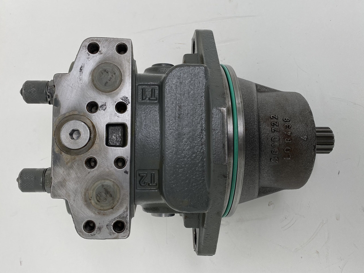 Liebherr Hydraulikeinbaumotor FMF045, ID-Nr.11432813. A913 COMP, A914 COMP, A914, A916 COMP ,A916, A918 COMP, A918, A920, A922 RAIL, A924 RAIL, LH18, R914 COMP, R914, R918, R920 K-LC,R920 K-NLC. #1055 - Schwenkmotor für Baumaschine: das Bild 5 Liebherr Hydraulikeinbaumotor FMF045, ID-Nr.11432813. A913 COMP, A914 COMP, A914, A916 COMP ,A916, A918 COMP, A918, A920, A922 RAIL, A924 RAIL, LH18, R914 COMP, R914, R918, R920 K-LC,R920 K-NLC. #1055 - Schwenkmotor für Baumaschine: das Bild 5