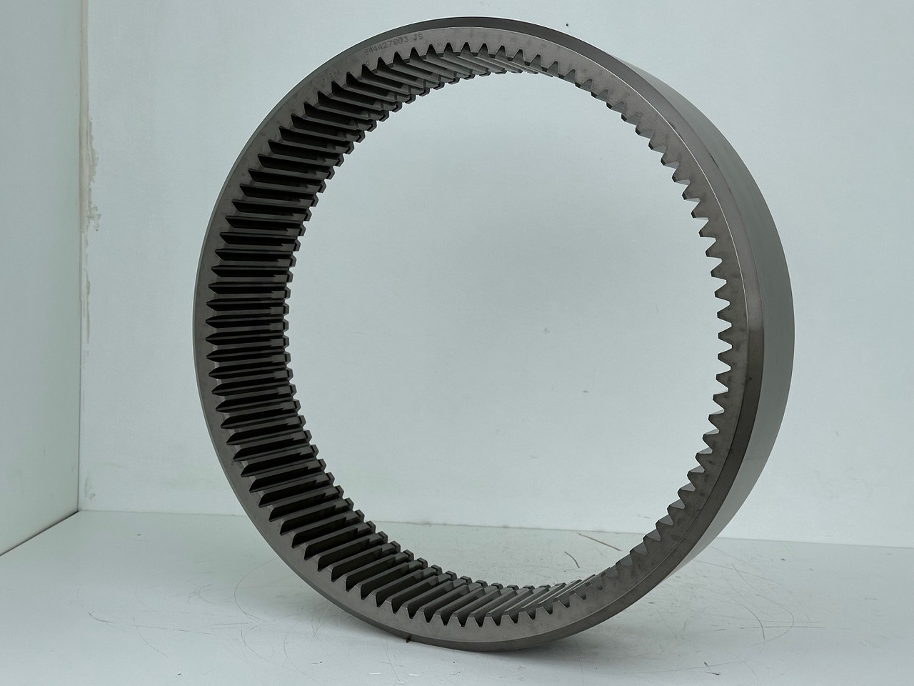 Liebherr Original Innenrad ID-Nr.944427803. FAT500E502,FAT500E503,FAT500E517,FAT500E518,FAT500F522,FAT500F522,FAT500F528,FAT500F529.PR734,PR73605,PR7363,PR7364,PR736,RL44,RL46,RL463. #944427803.31.07# - Fahrantrieb für Baumaschine: das Bild 3 Liebherr Original Innenrad ID-Nr.944427803. FAT500E502,FAT500E503,FAT500E517,FAT500E518,FAT500F522,FAT500F522,FAT500F528,FAT500F529.PR734,PR73605,PR7363,PR7364,PR736,RL44,RL46,RL463. #944427803.31.07# - Fahrantrieb für Baumaschine: das Bild 3