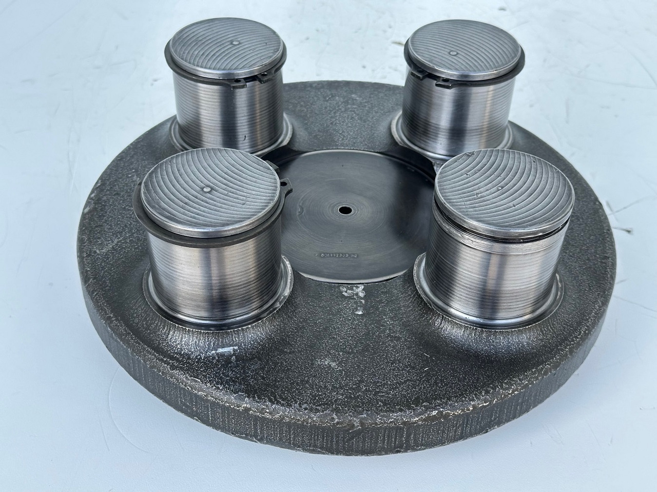 Liebherr Planetenträger ID-Nr.90006116. SAT325/274 - SAT325/294. R936, R940, R946, R950, RZG390. #90006116.FR.40254# - Schwenkmotor für Kettenbagger: das Bild 2 Liebherr Planetenträger ID-Nr.90006116. SAT325/274 - SAT325/294. R936, R940, R946, R950, RZG390. #90006116.FR.40254# - Schwenkmotor für Kettenbagger: das Bild 2