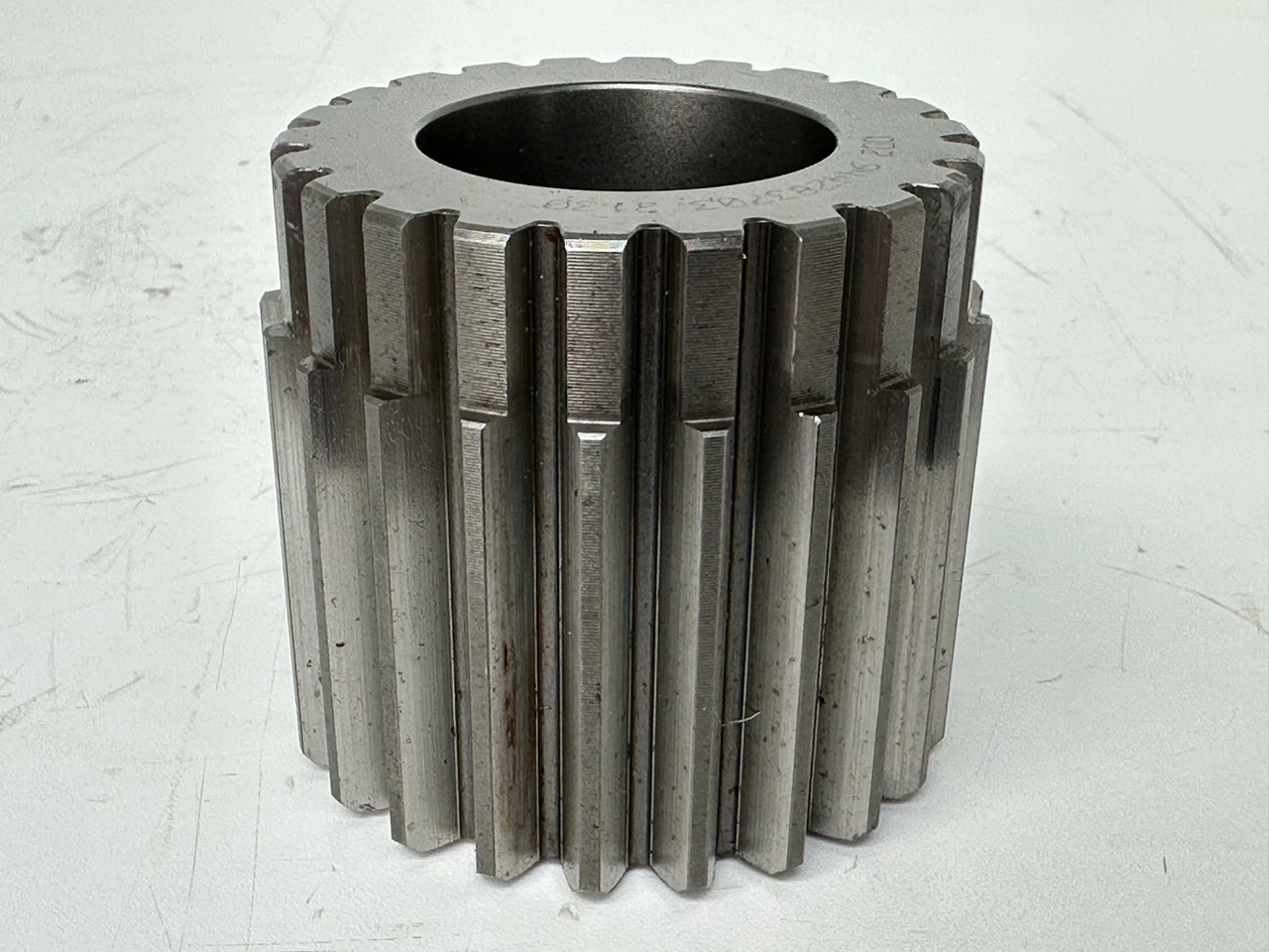Liebherr Sonnenrad ID-Nr.9442837. FAT350 - FAT350P022 - FAT350P032 - FAT350P059 - FAT350P062 - FAT350P068 - FAT350P079. LH22, LOS103, ER912, LOS914, LOS924 COMP, R313, R317, R900, R902, R904, R912, - Getriebe für Kettenbagger: das Bild 2 Liebherr Sonnenrad ID-Nr.9442837. FAT350 - FAT350P022 - FAT350P032 - FAT350P059 - FAT350P062 - FAT350P068 - FAT350P079. LH22, LOS103, ER912, LOS914, LOS924 COMP, R313, R317, R900, R902, R904, R912, - Getriebe für Kettenbagger: das Bild 2