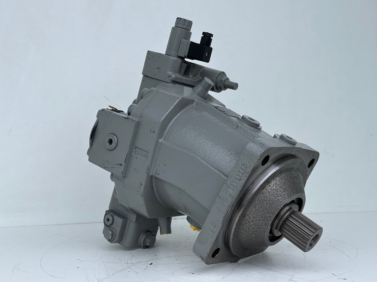 Liebherr Verstellmotor ID-Nr.510240108 - Hydromatik Rexroth Axialkolben-Verstellmotor Typ:A6VM140EP2D/63W-VZB017HB. #24338069# - Hydraulikmotor für Raupenkran: das Bild 2 Liebherr Verstellmotor ID-Nr.510240108 - Hydromatik Rexroth Axialkolben-Verstellmotor Typ:A6VM140EP2D/63W-VZB017HB. #24338069# - Hydraulikmotor für Raupenkran: das Bild 2
