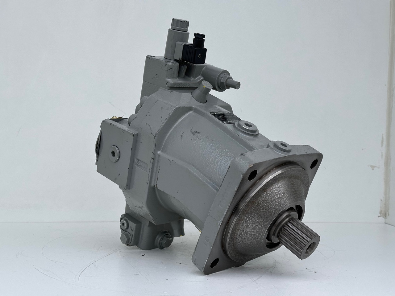 Liebherr Verstellmotor ID-Nr.510240108 - Hydromatik Rexroth Axialkolben-Verstellmotor Typ:A6VM140EP2D/63W-VZB017HB. #24338070# - Hydraulikmotor für Raupenkran: das Bild 2 Liebherr Verstellmotor ID-Nr.510240108 - Hydromatik Rexroth Axialkolben-Verstellmotor Typ:A6VM140EP2D/63W-VZB017HB. #24338070# - Hydraulikmotor für Raupenkran: das Bild 2