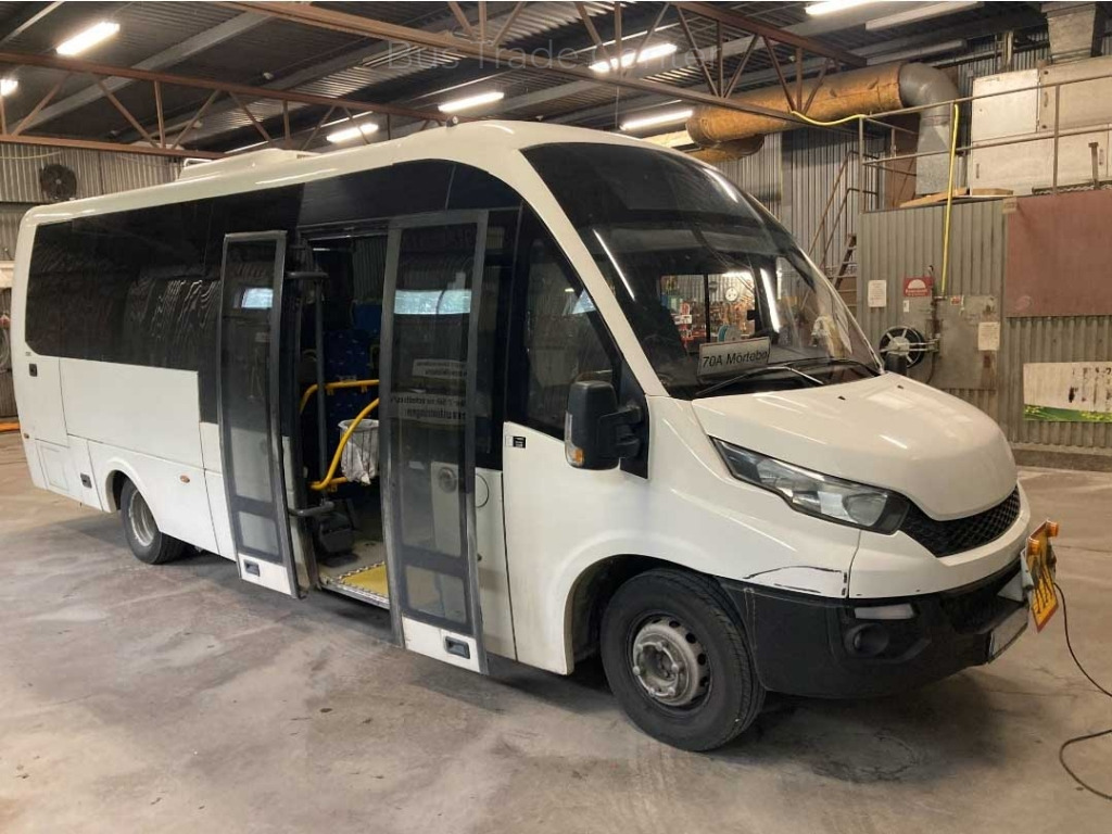 IVECO Rosero FIRST - Kleinbus, Personentransporter: das Bild 1 IVECO Rosero FIRST - Kleinbus, Personentransporter: das Bild 1