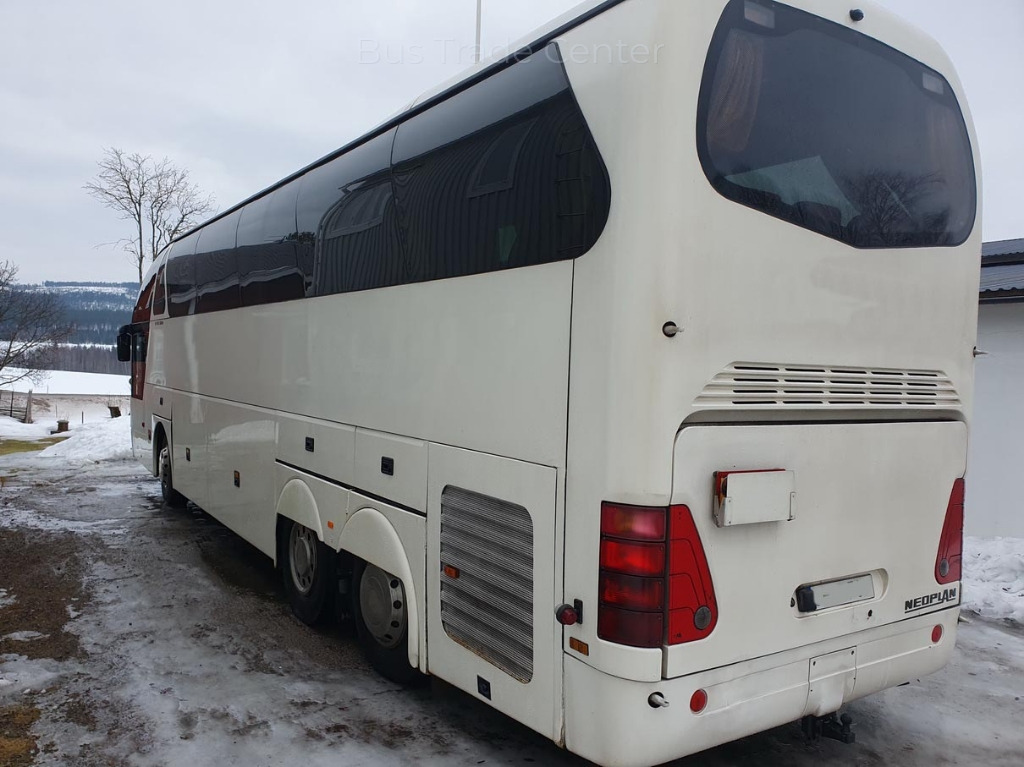NEOPLAN STARLINER N516/3 SHDH - Reisebus: das Bild 3 NEOPLAN STARLINER N516/3 SHDH - Reisebus: das Bild 3