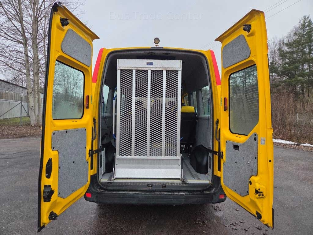 OPEL Movano 2,3 // 4 units - Kleinbus, Personentransporter: das Bild 4 OPEL Movano 2,3 // 4 units - Kleinbus, Personentransporter: das Bild 4