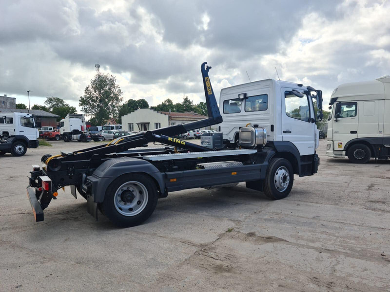 Mercedes-Benz Atego 1527L - Abrollkipper: das Bild 1 Mercedes-Benz Atego 1527L - Abrollkipper: das Bild 1