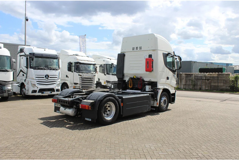 Iveco STRALIS 400 * RETARDER * CNG * 4X2 * LOW KM * - Sattelzugmaschine: das Bild 4 Iveco STRALIS 400 * RETARDER * CNG * 4X2 * LOW KM * - Sattelzugmaschine: das Bild 4