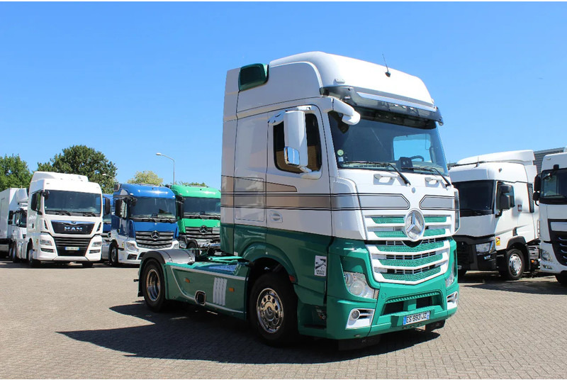 Mercedes-Benz Actros 1845 * EURO6 * 4X2 * 2 TANK * - Sattelzugmaschine: das Bild 5 Mercedes-Benz Actros 1845 * EURO6 * 4X2 * 2 TANK * - Sattelzugmaschine: das Bild 5