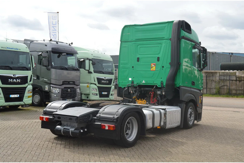 Sattelzugmaschine Mercedes-Benz Actros 1942 * 4x2 * 2 TANK * MEGA *: das Bild 8