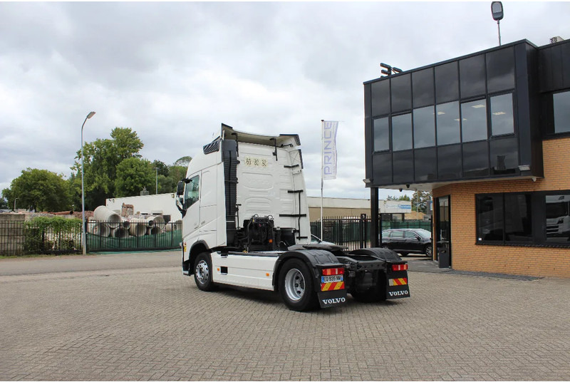 Volvo FH 13.500 * EURO6 * 4X2 * CHASSI 2018 - Sattelzugmaschine: das Bild 3 Volvo FH 13.500 * EURO6 * 4X2 * CHASSI 2018 - Sattelzugmaschine: das Bild 3