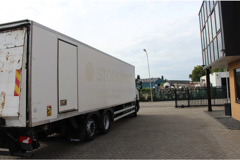 Scania P320 * EURO5 * 6X2 * CARRIER SUPRA 750 * MANUAL * - Kühlkoffer LKW: das Bild 4 Scania P320 * EURO5 * 6X2 * CARRIER SUPRA 750 * MANUAL * - Kühlkoffer LKW: das Bild 4