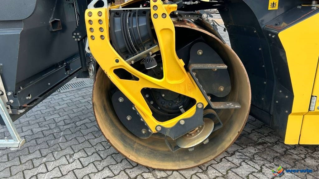 Straßenwalze Bomag BW 174 AP-4V AM: das Bild 8 Straßenwalze Bomag BW 174 AP-4V AM: das Bild 8