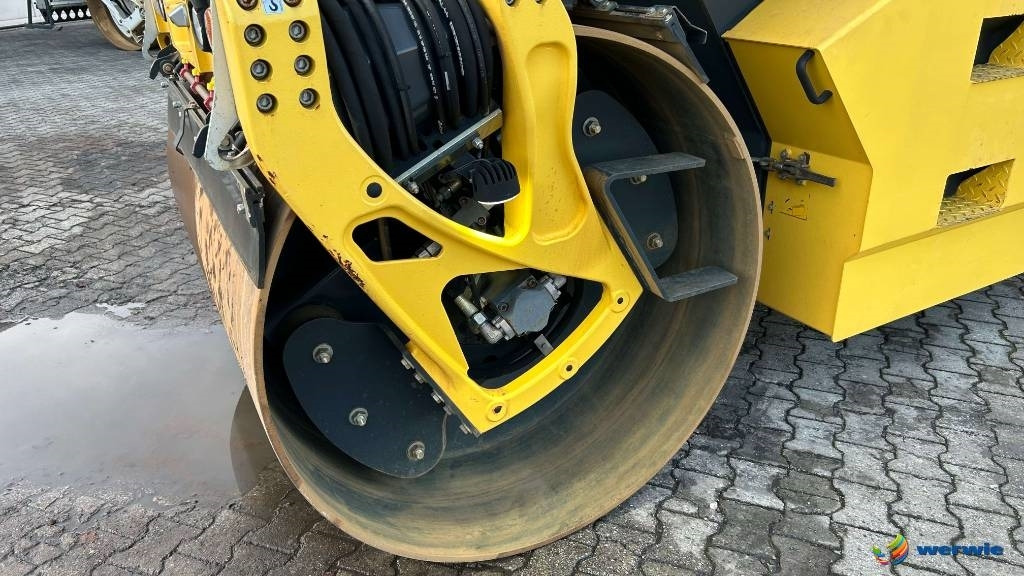 Straßenwalze Bomag BW 174 AP-4V AM: das Bild 6 Straßenwalze Bomag BW 174 AP-4V AM: das Bild 6