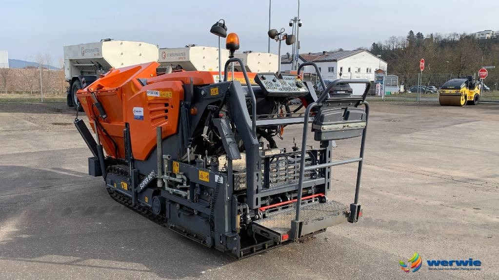 Vögele SUPER 800i / AB220TV (1,20 - 2,20 m) - Asphaltfertiger/ Straßenfertiger: das Bild 5 Vögele SUPER 800i / AB220TV (1,20 - 2,20 m) - Asphaltfertiger/ Straßenfertiger: das Bild 5