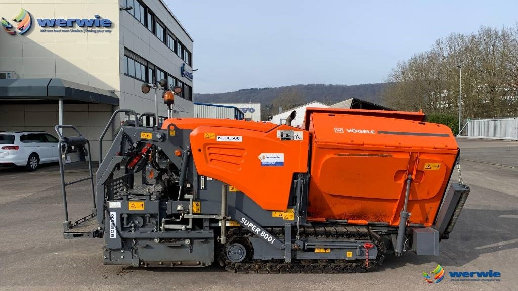 Vögele SUPER 800i / AB220TV (1,20 - 2,20 m) - Asphaltfertiger/ Straßenfertiger: das Bild 1 Vögele SUPER 800i / AB220TV (1,20 - 2,20 m) - Asphaltfertiger/ Straßenfertiger: das Bild 1