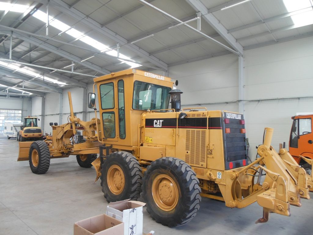 CAT 12 H - NA + RIPER - Grader: das Bild 2 CAT 12 H - NA + RIPER - Grader: das Bild 2