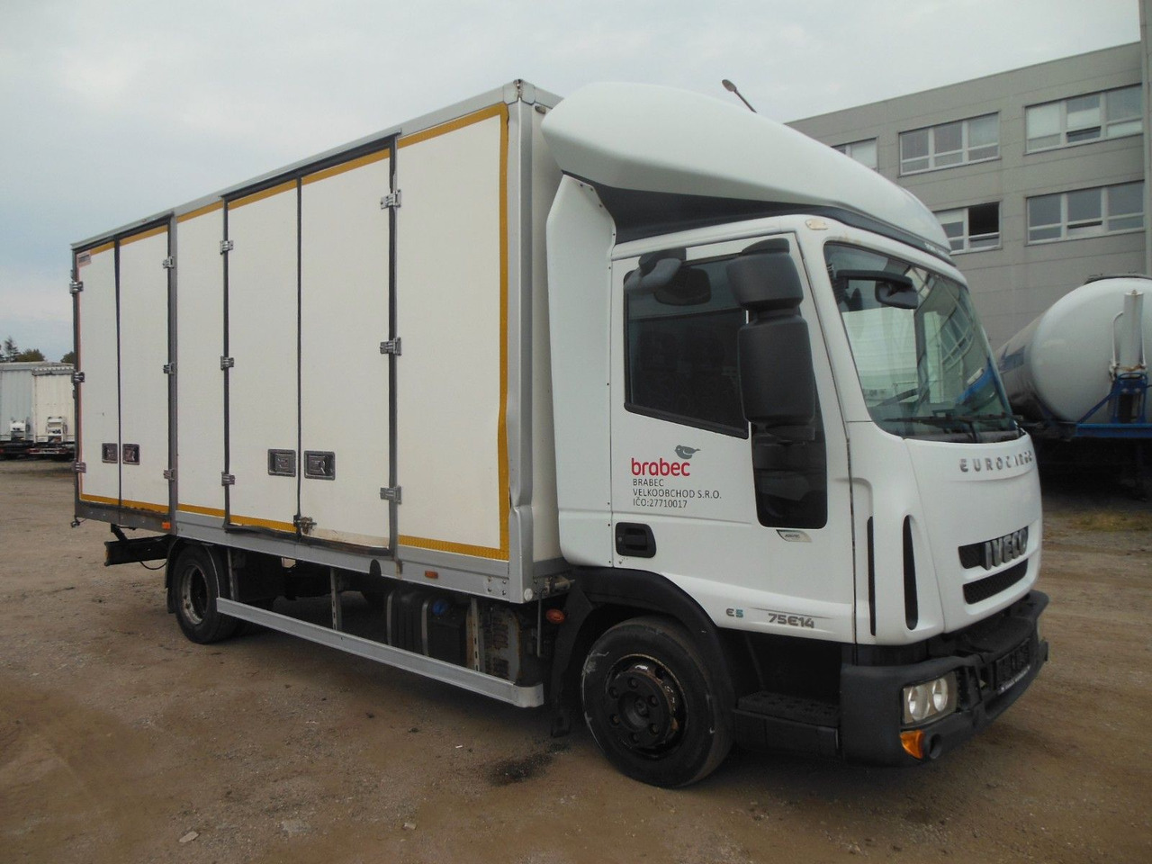 Iveco EUROCARGO 75E14 - Koffer Transporter: das Bild 2 Iveco EUROCARGO 75E14 - Koffer Transporter: das Bild 2